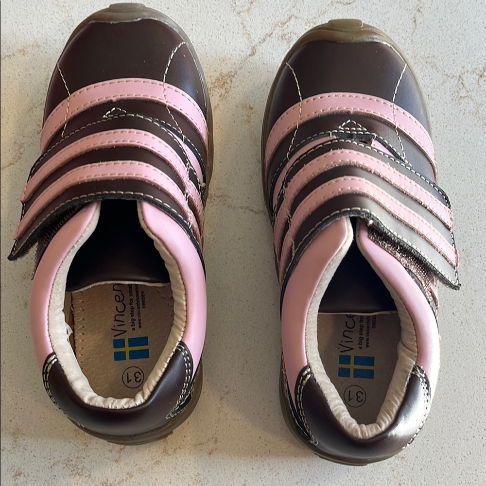 Vince Stylish Brown and Pink Sneakers with Velcro